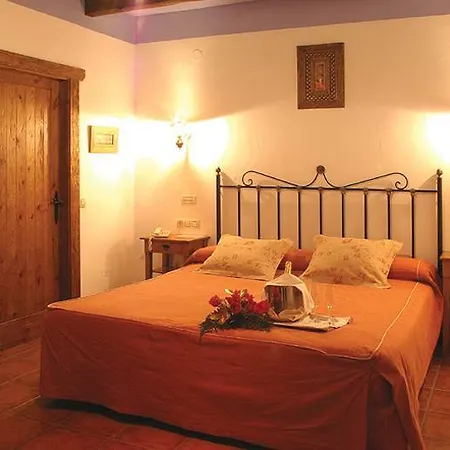 Rural Almazara Hotel 3*