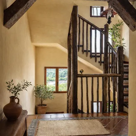Hotel Rural Almazara