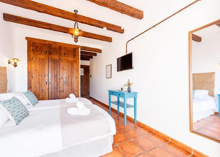 Rural Almazara Hotel 3*