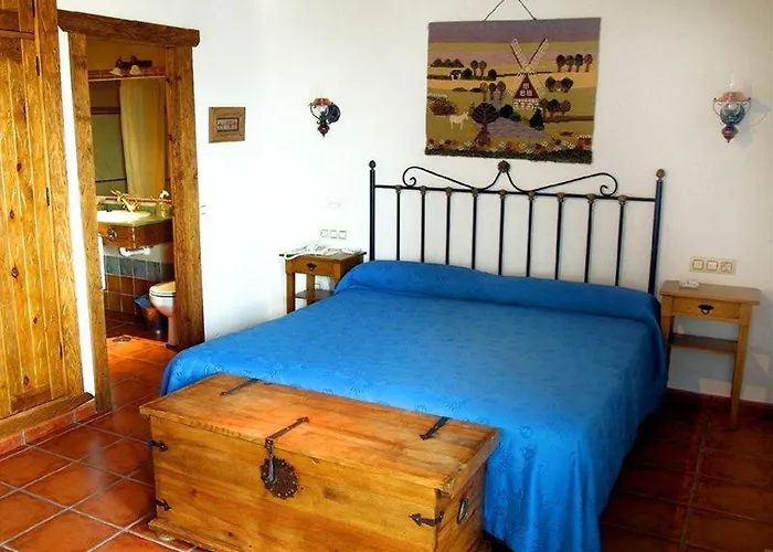 Rural Almazara Hotel 3*