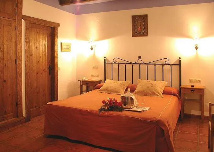 Rural Almazara Hotel 3*