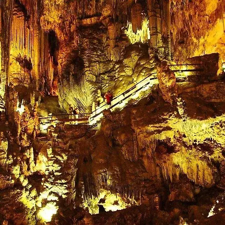 Rural Almazara 3* פריחיליאנה