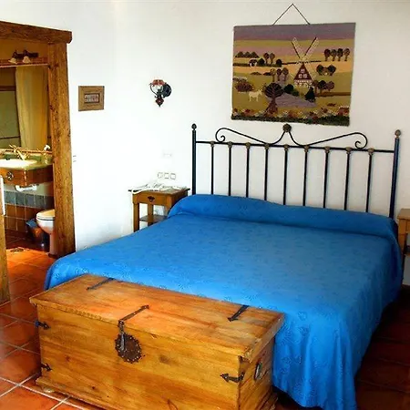 Rural Almazara Hotel 3*